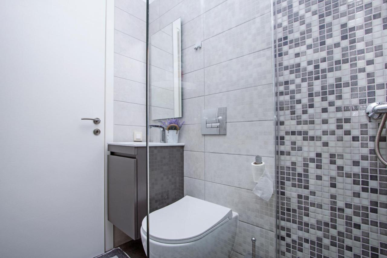 Athena Luxury * Mesongí